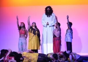Teatro Rodante Luis Torres Nadal explora la creación y el sentido de la vida con “ARETÉ»